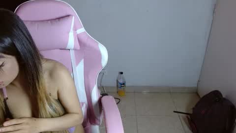 zahara_velour online show from November 8, 2025, 10:41 pm