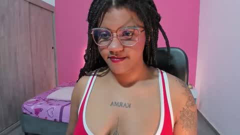 zahra_rose online show from November 21, 2025, 8:29 pm