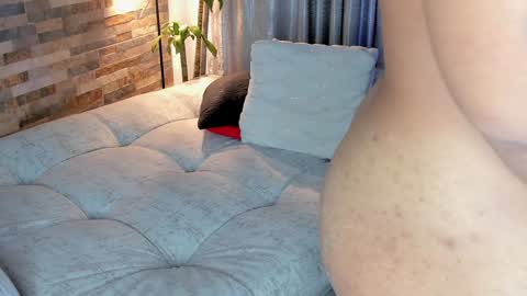 INSTAGRAM yormanfit7 online show from December 5, 2024, 5:15 am