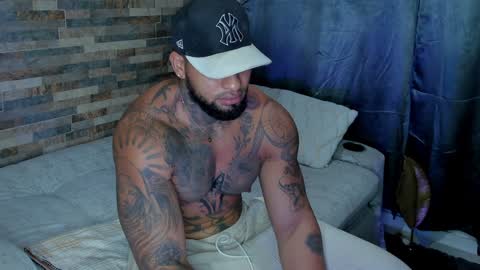 INSTAGRAM yormanfit7 online show from January 7, 2025, 3:46 am