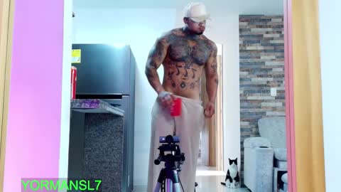 INSTAGRAM yormanfit7 online show from November 25, 2025, 2:06 pm