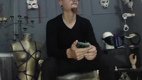 Snapshot of zainkreiger chatting on March 29, 2026, 3:17 am Dom Zain online show from March 29, 2026, 3:17 am