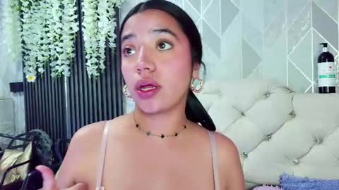 Snapshot of zaira_bonny chatting on July 1, 2026, 7:02 pm Zaira Bonny online show from July 1, 2026, 7:02 pm