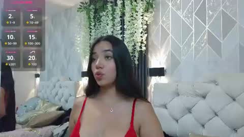 Snapshot of zaira_bonny chatting on August 7, 2026, 6:43 pm Zaira Bonny online show from August 7, 2026, 6:43 pm