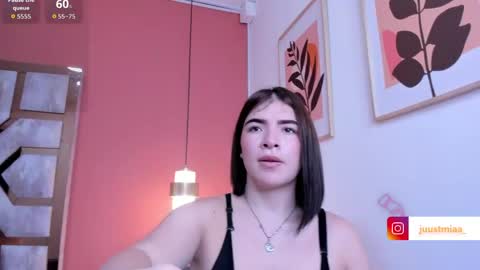 zamira_taylor online show from May 24, 2026, 4:06 am