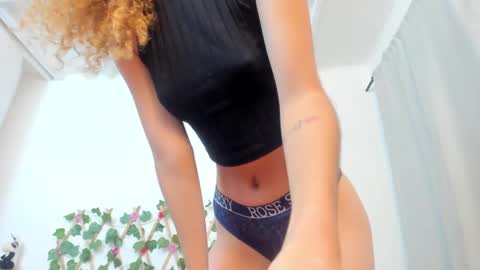 Snapshot of zammu_1992_ chatting on March 3, 2025, 2:15 am Zamu online show from March 3, 2025, 2:15 am