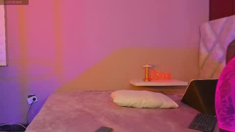 Snapshot of zamy_atelier chatting on June 30, 2026, 1:01 pm zamy_atelier online show from June 30, 2026, 1:01 pm