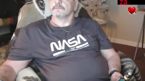 zander007 online show from November 12, 2025, 5:02 pm