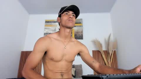 Zander online show from April 11, 2026, 2:21 pm