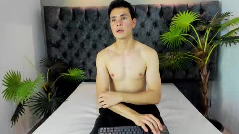 Snapshot of zane_evans chatting on February 28, 2026, 1:23 pm zane online show from February 28, 2026, 1:23 pm