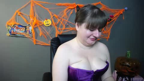 zannadreil online show from November 2, 2025, 7:05 pm