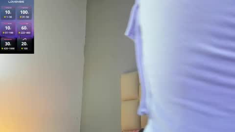 Snapshot of zaphiro__sky chatting on February 25, 2026, 8:46 am zaphiro__sky online show from February 25, 2026, 8:46 am