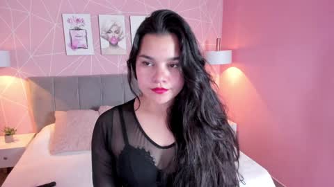 Zara Sweet  online show from December 31, 2024, 3:42 pm