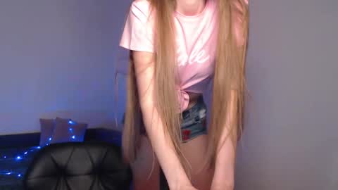 Zara online show from December 11, 2024, 11:00 pm