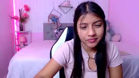 Snapshot of zara_cute18 chatting on March 31, 2026, 12:16 pm Zara online show from March 31, 2026, 12:16 pm