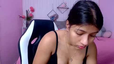 Snapshot of zara_cute18 chatting on April 11, 2026, 12:09 pm Zara online show from April 11, 2026, 12:09 pm