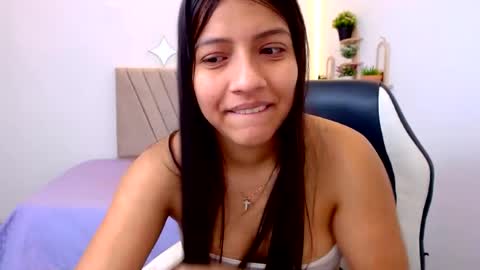 Snapshot of zara_cute18 chatting on June 25, 2026, 12:20 pm Zara online show from June 25, 2026, 12:20 pm