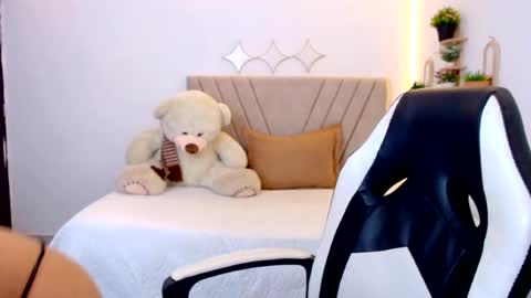 Snapshot of zara_cute18 chatting on July 11, 2026, 12:08 pm Zara online show from July 11, 2026, 12:08 pm