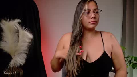 Zara Nova online show from April 15, 2026, 11:49 pm