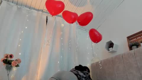 Zara . online show from February 20, 2025, 12:04 pm