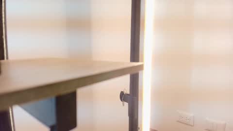 Zarah Andrews online show from September 29, 2025, 11:59 am