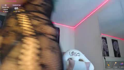 Zarah online show from March 18, 2026, 12:30 pm