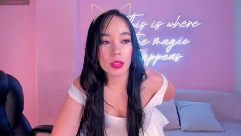 Zara  online show from February 10, 2026, 4:05 am