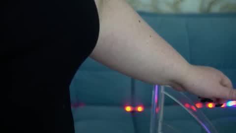 Lola online show from March 20, 2026, 9:08 pm