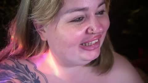 Snapshot of zarareign_ chatting on July 23, 2026, 1:58 am Lola online show from July 23, 2026, 1:58 am