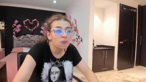 Zarathryz online show from March 12, 2025, 6:33 pm