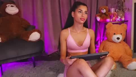 Snapshot of zariaavera chatting on May 16, 2026, 1:02 am zariaavera online show from May 16, 2026, 1:02 am