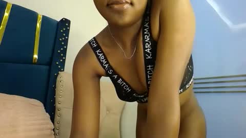 Snapshot of zariah011 chatting on March 28, 2026, 7:02 pm zariah online show from March 28, 2026, 7:02 pm