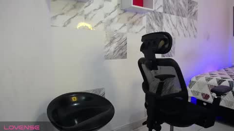 Zaya online show from February 1, 2025, 8:58 pm