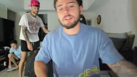 Snapshot of zaylanez chatting on December 7, 2024, 2:20 am Zay lanez online show from December 7, 2024, 2:20 am