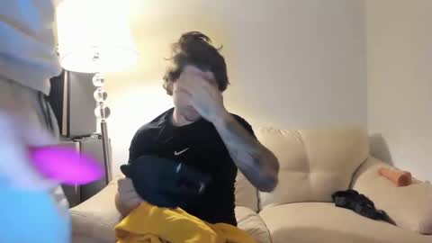 Snapshot of zaylanez chatting on March 7, 2025, 4:46 am Zay lanez online show from March 7, 2025, 4:46 am