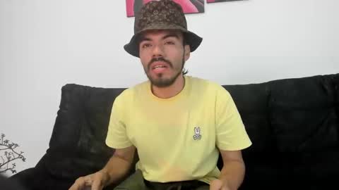 Snapshot of zaynshadow_ chatting on November 19, 2025, 2:55 am zaynshadow_ online show from November 19, 2025, 2:55 am