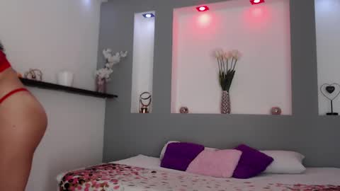 Snapshot of zean_lee chatting on February 19, 2025, 4:33 pm Karolyne online show from February 19, 2025, 4:33 pm