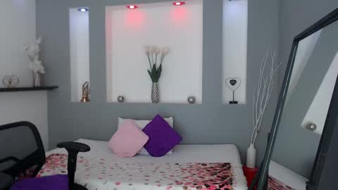 Snapshot of zean_lee chatting on February 27, 2025, 5:26 pm Karolyne online show from February 27, 2025, 5:26 pm