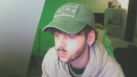 Snapshot of zedbooy chatting on December 18, 2024, 8:03 pm Zed online show from December 18, 2024, 8:03 pm