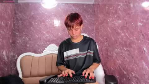Zefir online show from September 12, 2025, 11:04 pm