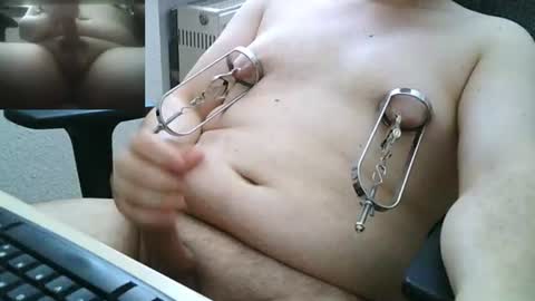 zeigfreudig_ online show from June 28, 2026, 7:03 am
