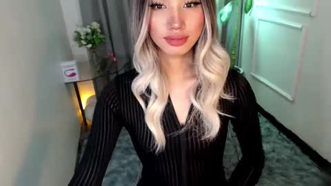 zelainalovetocum online show from January 31, 2025, 4:58 am