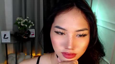 zelainalovetocum online show from March 10, 2025, 6:56 pm