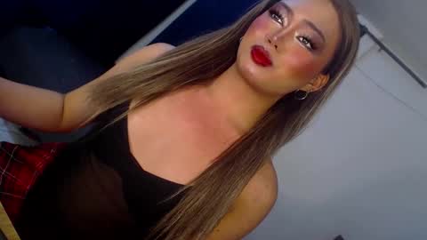 Snapshot of zemi_max chatting on March 15, 2026, 8:53 am zemi_max online show from March 15, 2026, 8:53 am