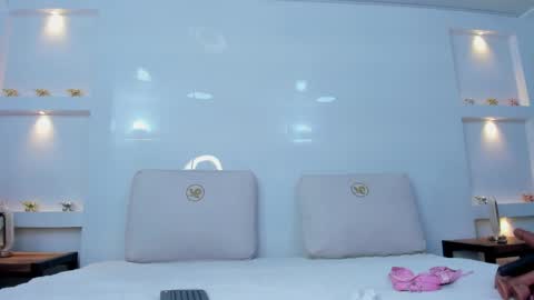 Snapshot of zenda_evans chatting on April 25, 2026, 3:53 am Zenda Evans online show from April 25, 2026, 3:53 am
