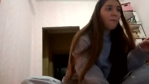 Snapshot of zeniabrossoit chatting on April 17, 2026, 3:15 pm zeniabrossoit online show from April 17, 2026, 3:15 pm