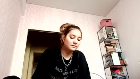 Snapshot of zeniabrossoit chatting on April 29, 2026, 11:14 am zeniabrossoit online show from April 29, 2026, 11:14 am