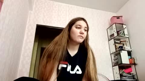 Snapshot of zeniabrossoit chatting on May 10, 2026, 7:35 am zeniabrossoit online show from May 10, 2026, 7:35 am