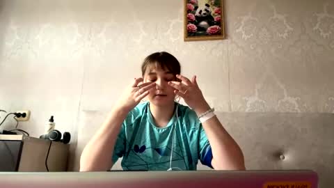 Snapshot of zeniabrossoit chatting on May 31, 2026, 10:22 am zeniabrossoit online show from May 31, 2026, 10:22 am