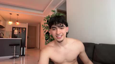 Zenn online show from March 6, 2026, 8:49 pm